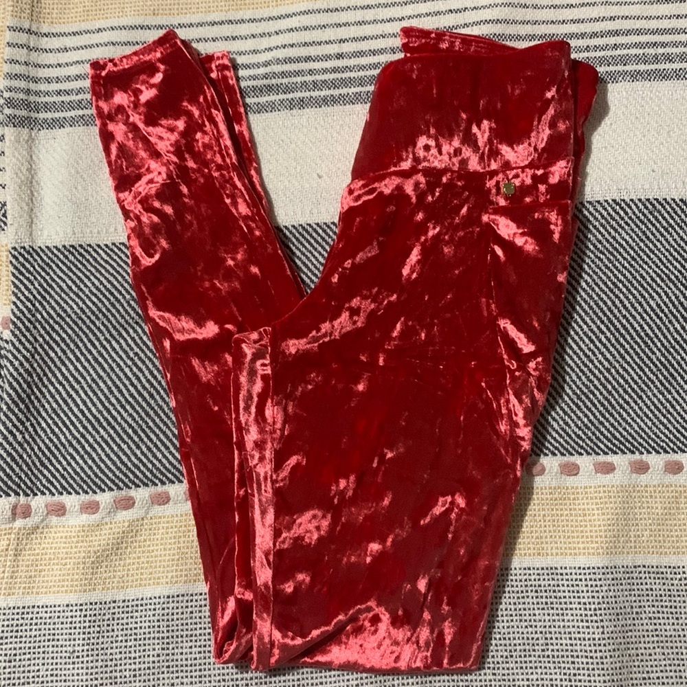 Fabletics crushed velvet leggings